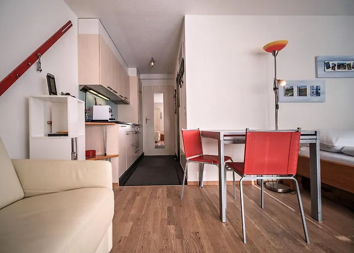 Paradies 606 أروسا